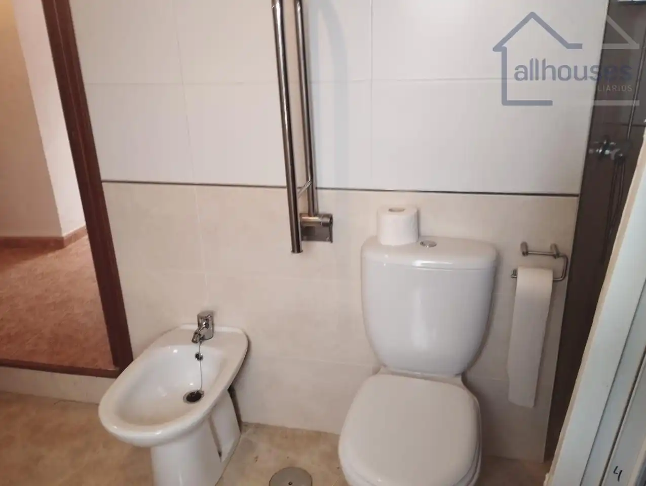 Baño de Finca rústica en venta en Oia con Calefacción, Jardín privado y Terraza