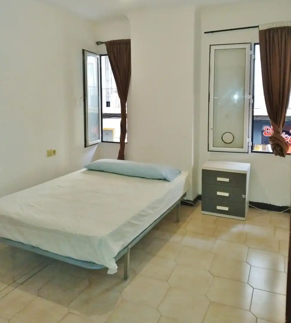 Habitación de Planta baja de alquiler en Alicante / Alacant