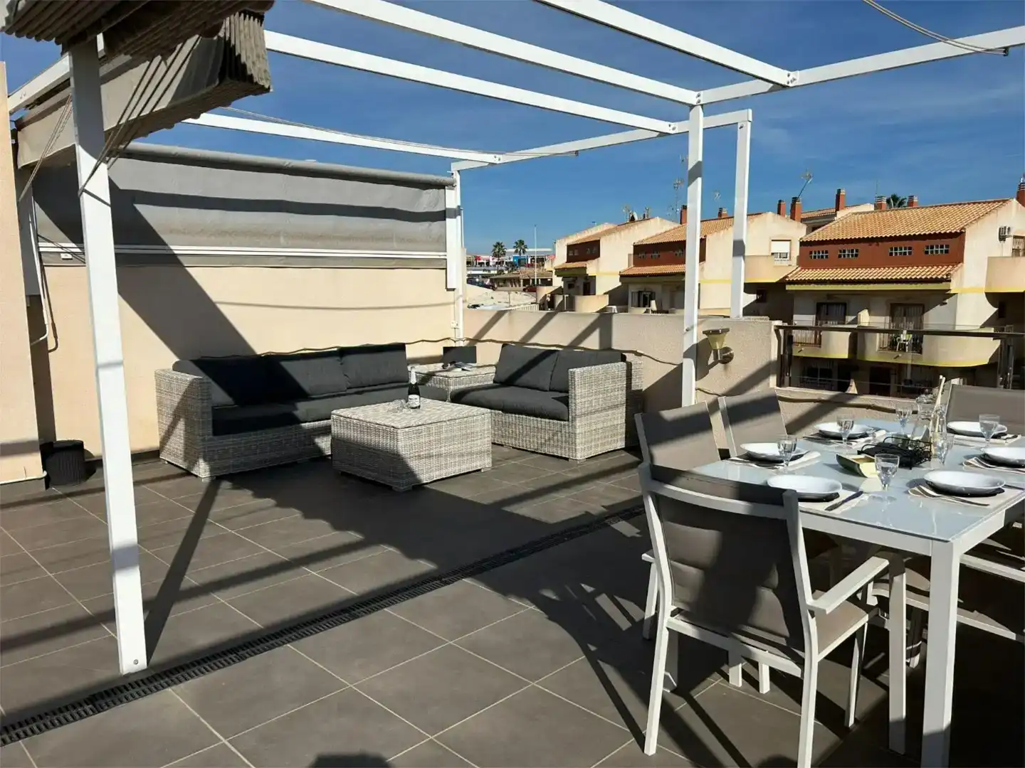 Terrasse von Wohnung zum Verkauf in Orihuela mit Klimaanlage, Schwimmbad und Balkon