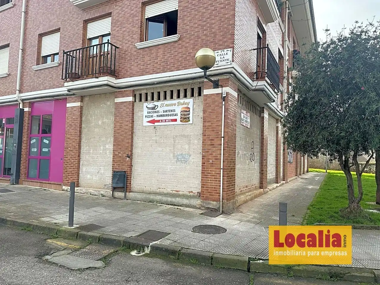 Local commercial à louer à Cartes, imagen 2