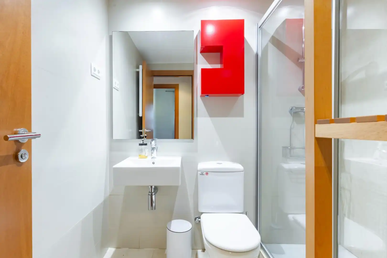 Bathroom of Flat for rent in Sant Cugat del Vallès  with Private garden, Parquet flooring and Terrace