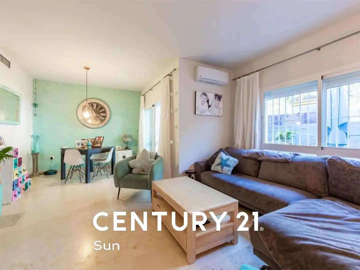 Vista exterior de Casa adosada en venta en Marbella con Aire acondicionado, Terraza y Balcón
