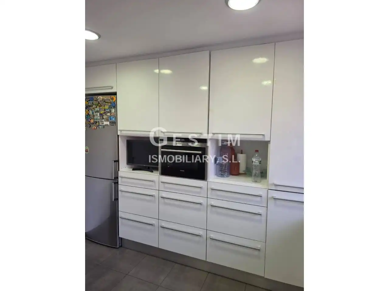Cocina de Piso en venta en Vic con Calefacción, Trastero y Balcón