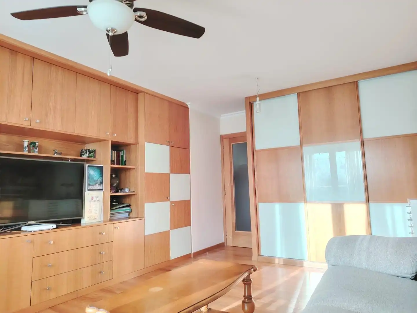 Sala de estar de Apartamento en venta en Nigrán con Calefacción, Terraza y Balcón