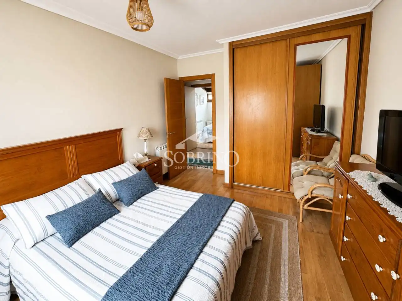 Schlafzimmer von Wohnung zum Verkauf in Llanes mit Parkett und Terrasse
