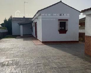 Exterior view of House or chalet for sale in Chiclana de la Frontera  with Private garden