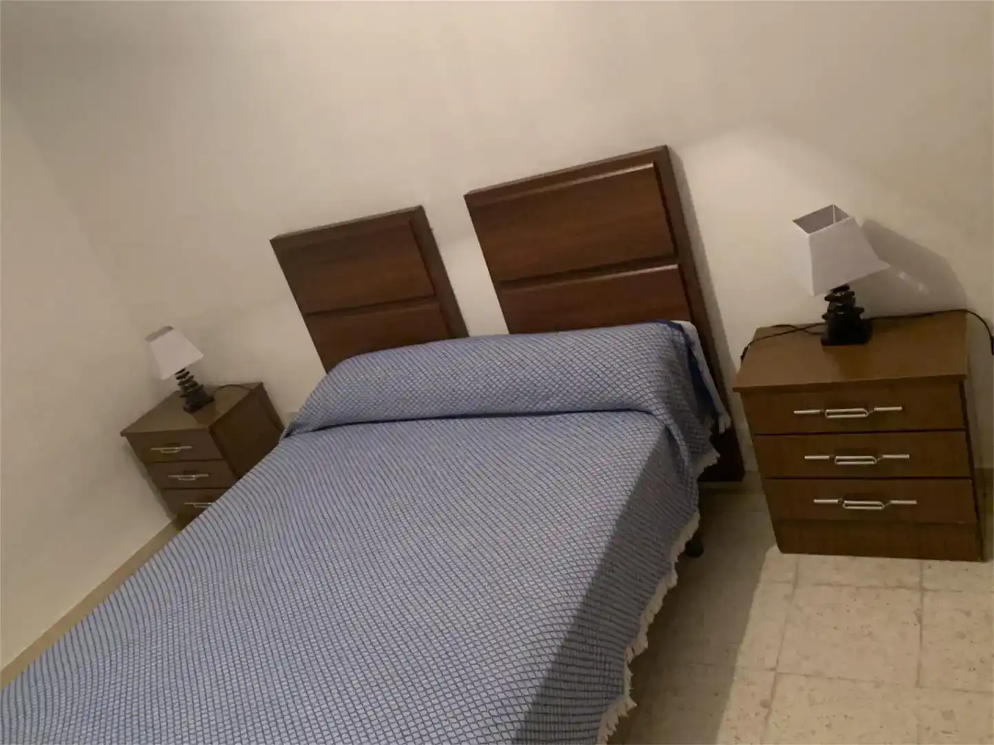 Dormitori de Pis de lloguer en Chipiona amb Aire condicionat, Moblat i Rentadora