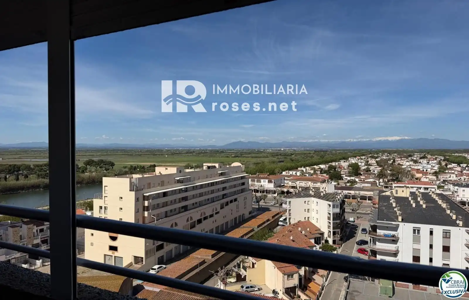 Estudio en venta en Empuriabrava con Calefacción, Terraza y Amueblado