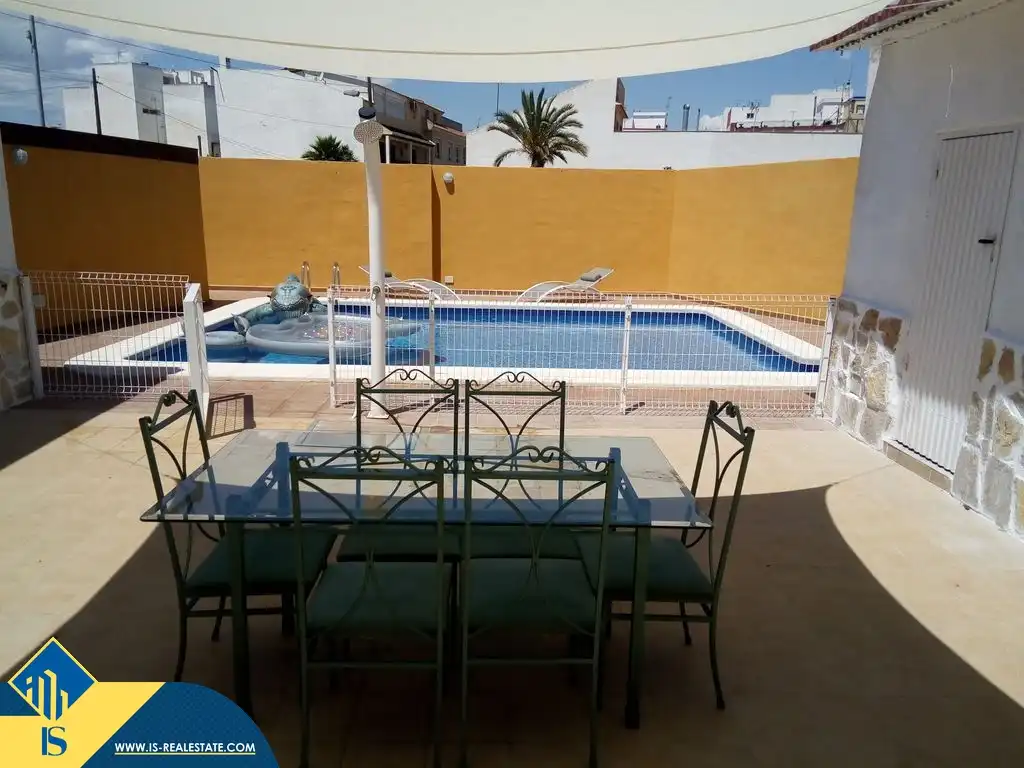 Chalet con piscina en venta en Los Montesinos, imagen 21