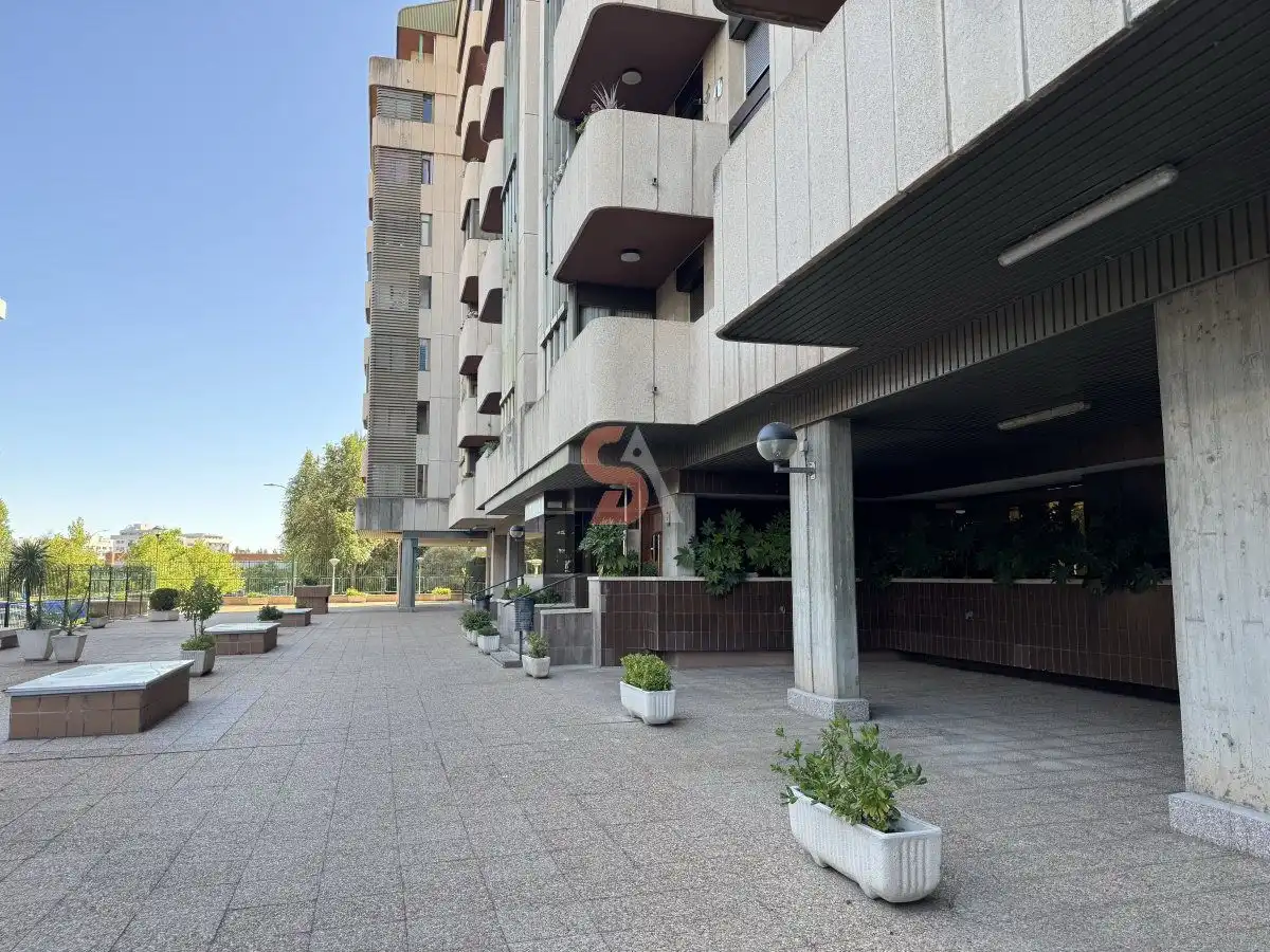 Vista exterior de Pis en venda en Valladolid amb Aire condicionat, Calefacció i Terrassa