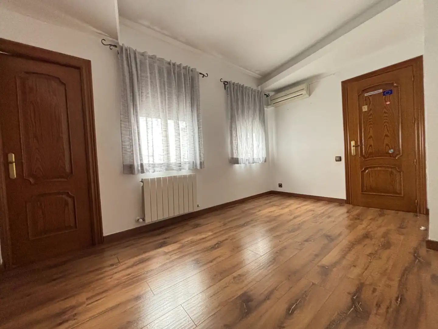 Habitación de Piso en venta en Andújar con Aire acondicionado, Calefacción y Balcón