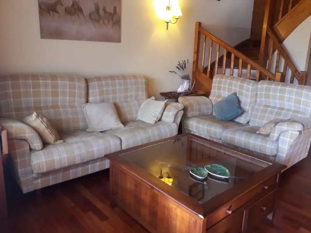 Terraced house with pool to rent in Avinguda del Segre 21, imagen 5