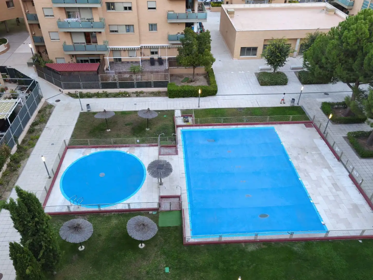 Schwimmbecken von Wohnung zur Miete in Urbanizaciones