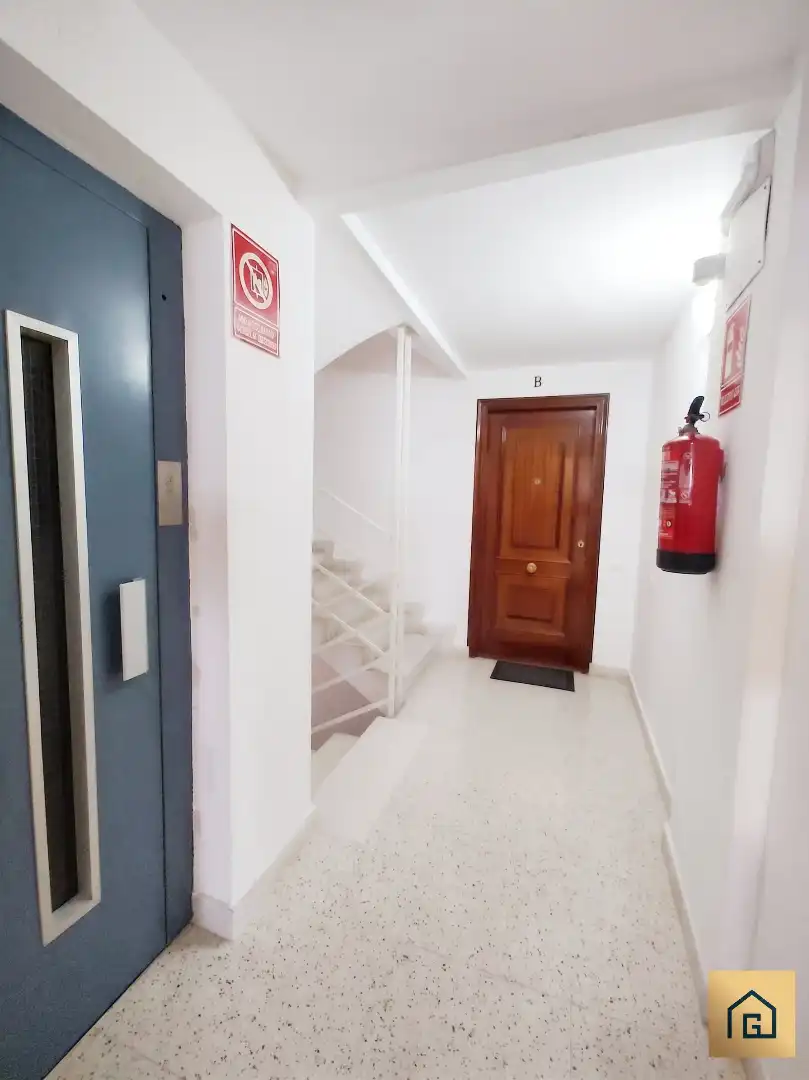 Piso en venta en Benidorm con Terraza, Amueblado y Alarma