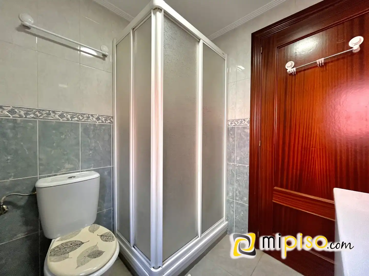 Baño de Casa adosada en venta en Ruesga con Calefacción, Terraza y Amueblado