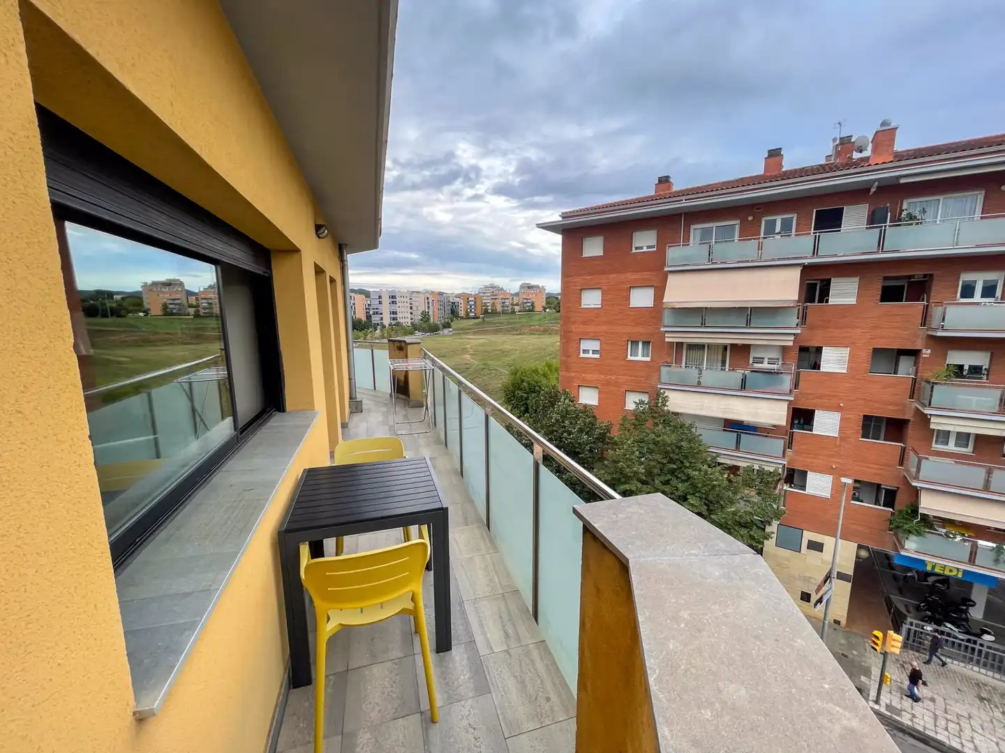 Terrassa de Pis de lloguer en Girona amb Aire condicionat, Calefacció i Balcó