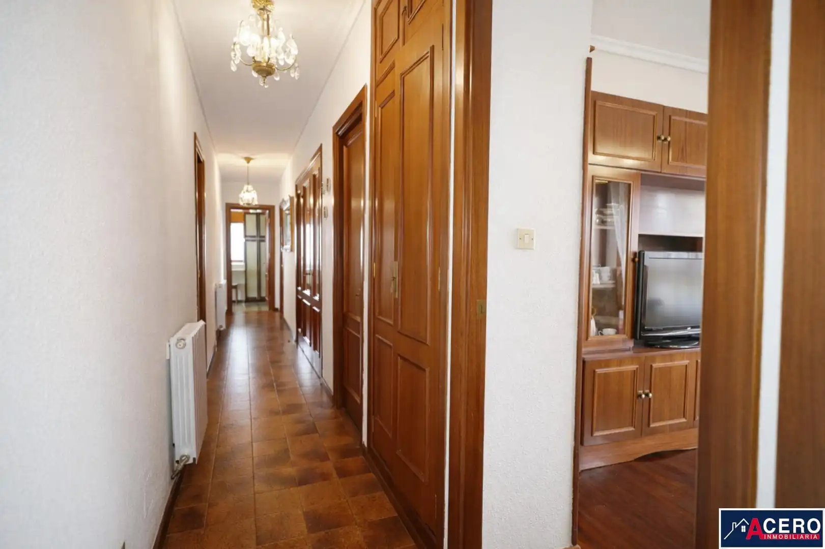 Haus oder Chalet zum Verkauf in Camargo mit Privatgarten, Parkett und Schwimmbad