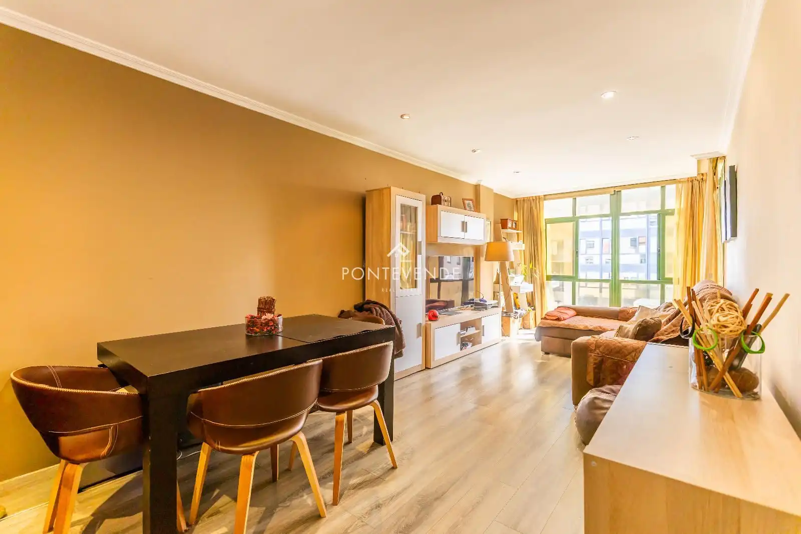 Piso en venta en Teixugueiras, Alcabre