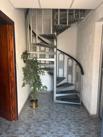 Nave industrial en Venta en La Puebla de Alfindén