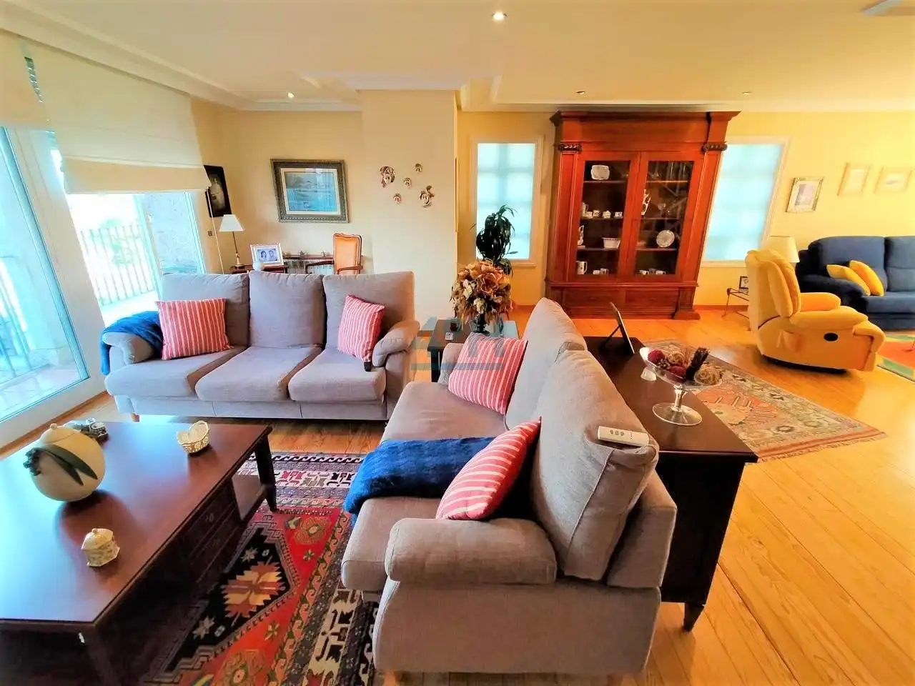 Sala de estar de Casa o chalet en venta en Amoeiro con Calefacción, Jardín privado y Terraza