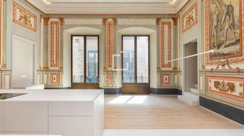 Piso con encanto histórico y comodidades modernas en venta en el Barri Vell de Girona