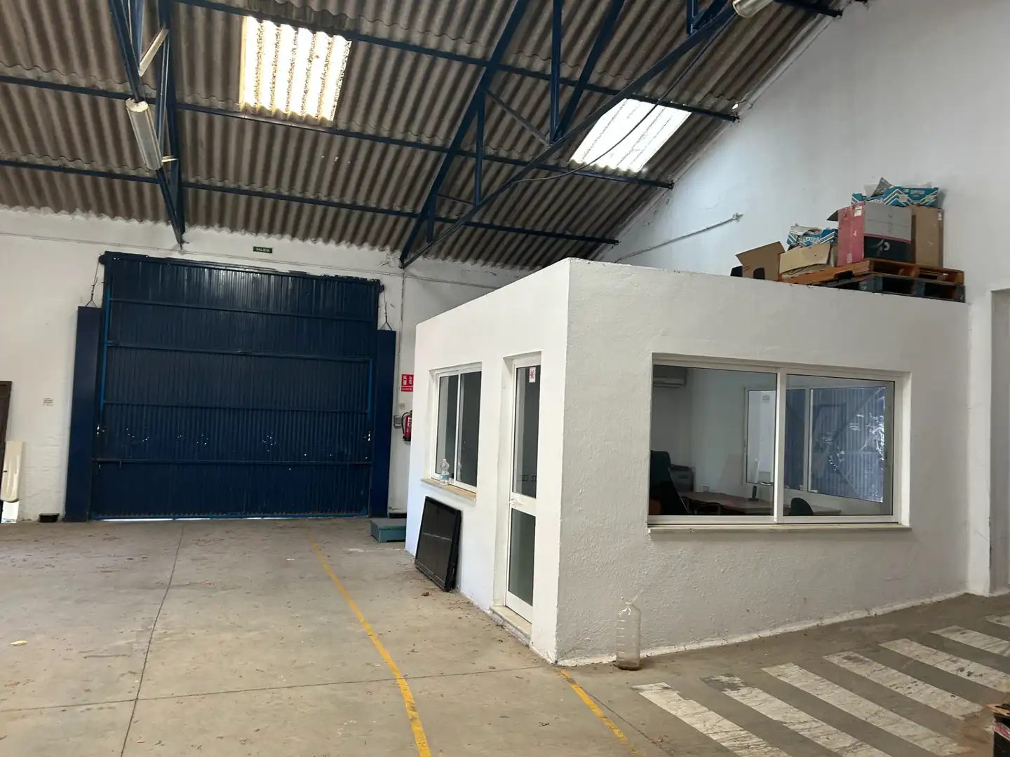 Nave industrial en venta en Canillas de Aceituno con Alarma