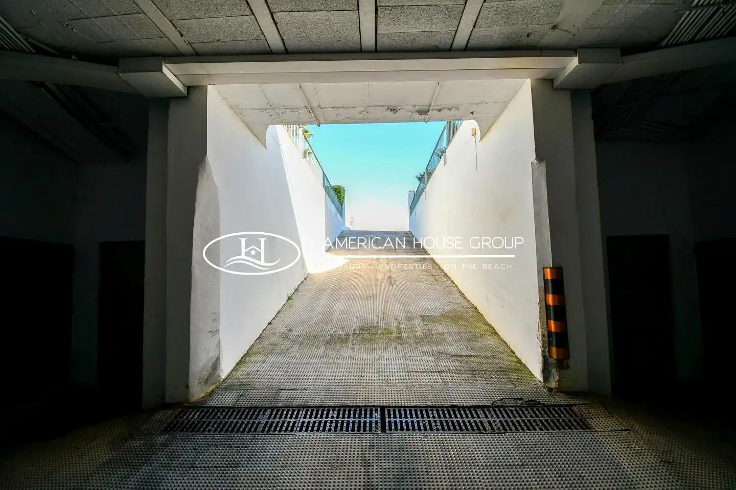 Parking of Apartments for sale in Chiclana de la Frontera  with Air Conditioner, Heating and Private garden