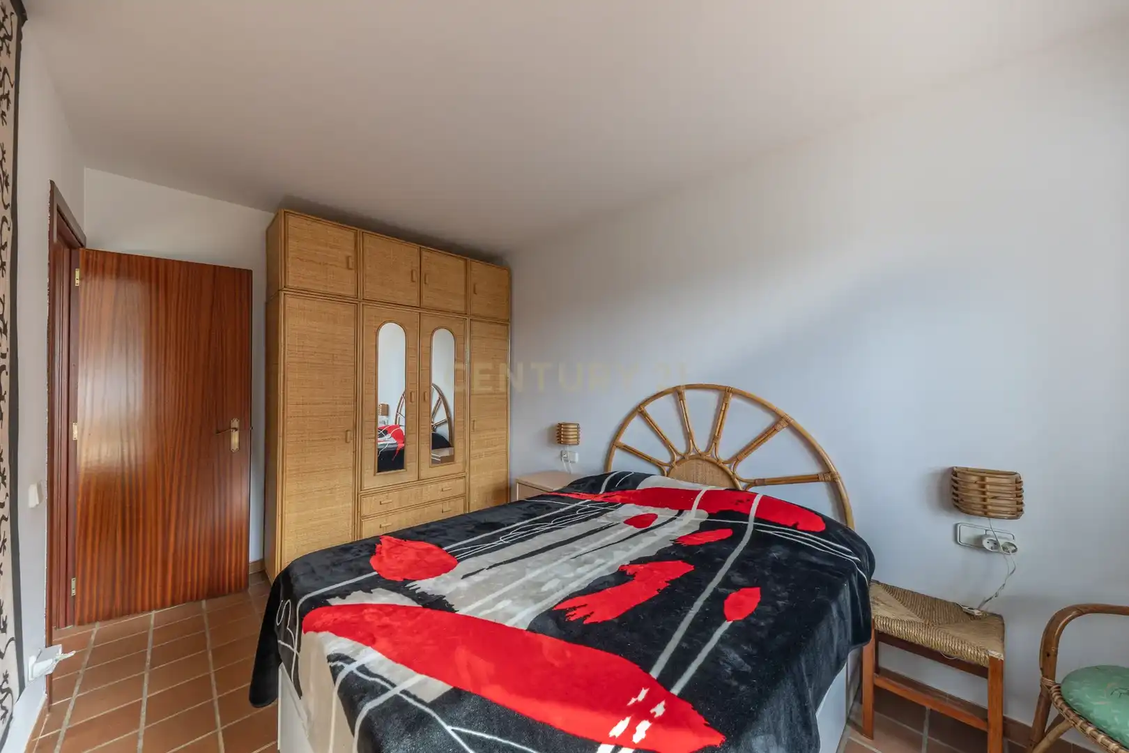 Dormitori de Casa o xalet en venda en Tordera amb Jardí privat, Piscina i Alarma