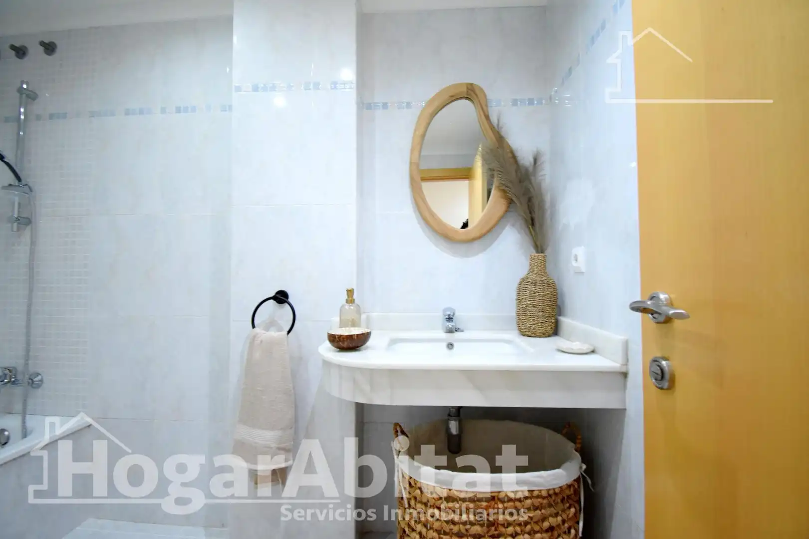 Baño de Piso en venta en Pedreguer con Calefacción, Terraza y Amueblado