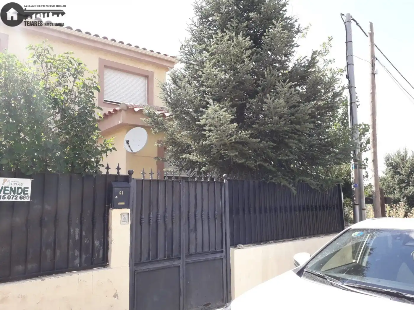 Vista exterior de Casa o chalet en venta en Robledo con Calefacción, Jardín privado y Terraza
