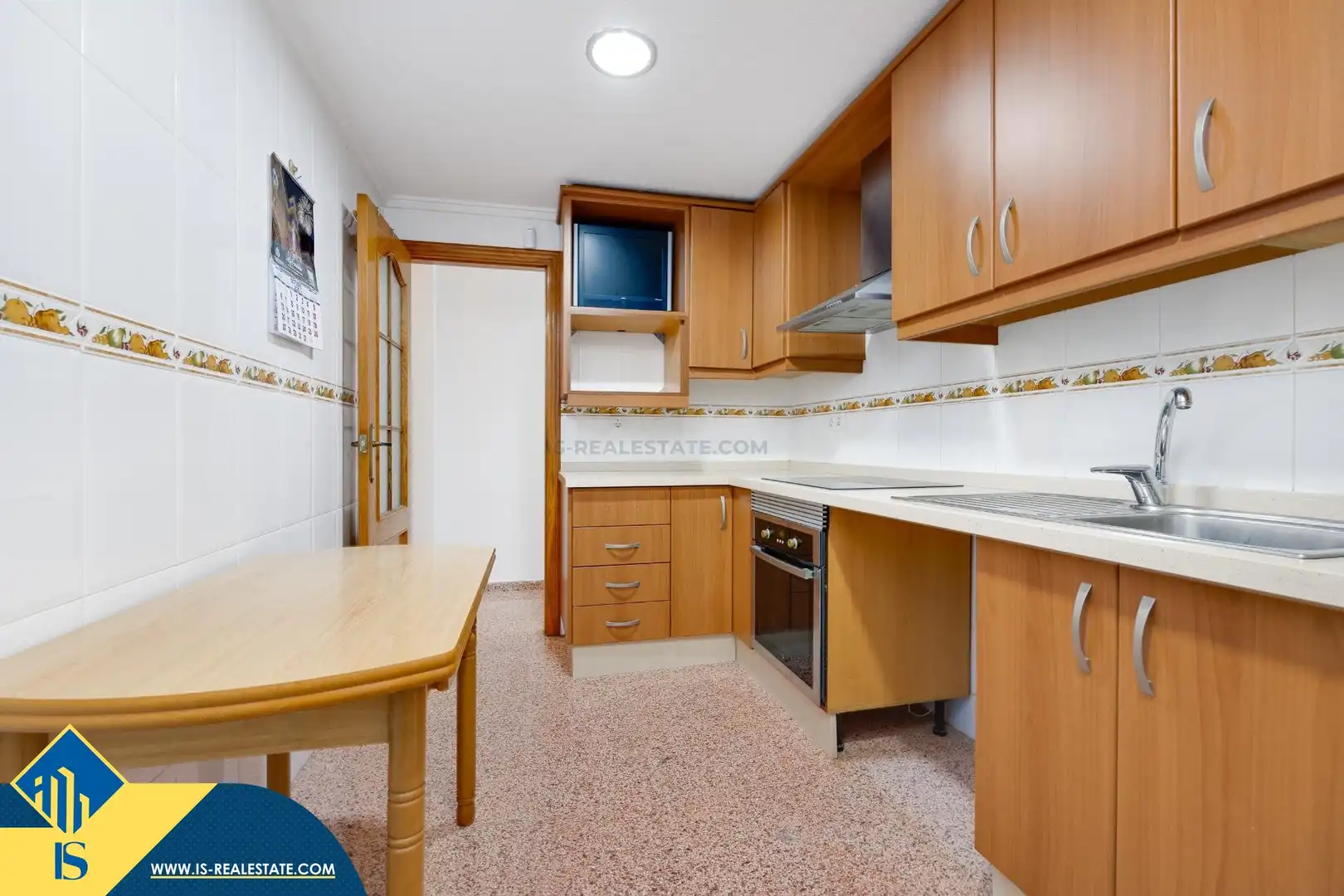 Apartamento con terraza, en la provincia de Alicante, en la ciudad de Torrevieja, en la zona de Playa del Cura. 4 habitaciones | 1, imatge 2