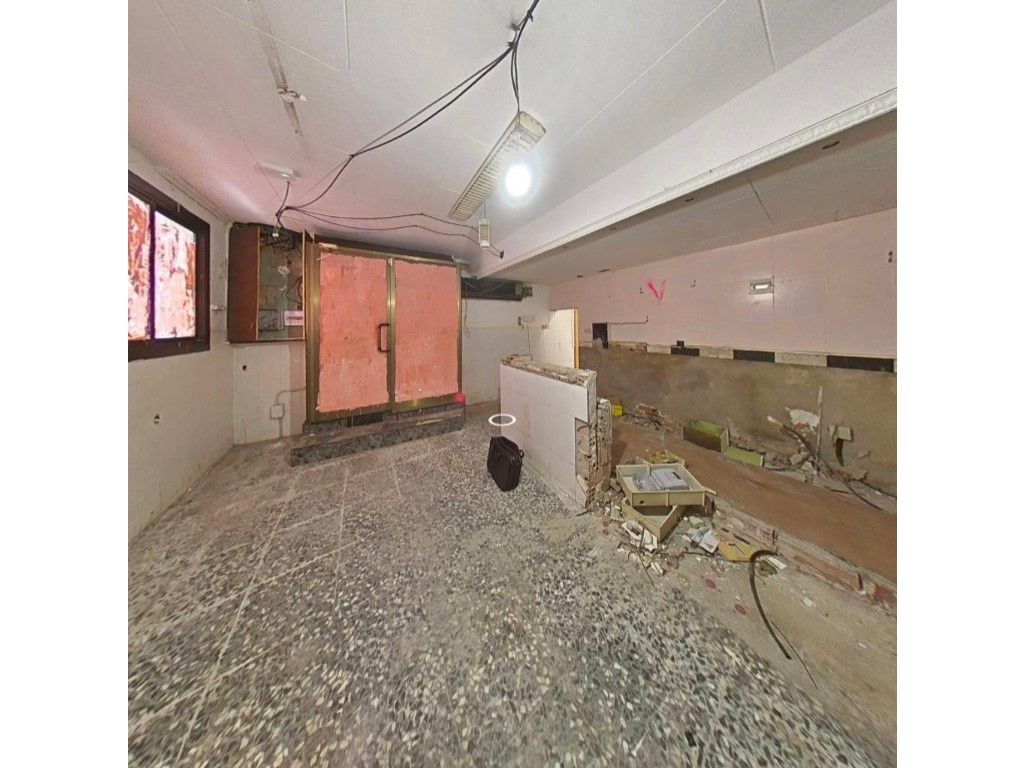Local en venta en N/A, Lloreda