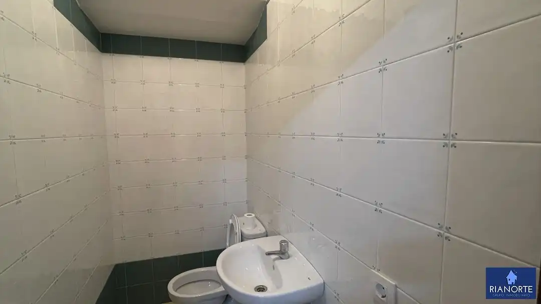 Business premises to rent in Calle Altamira Baja, imagen 4