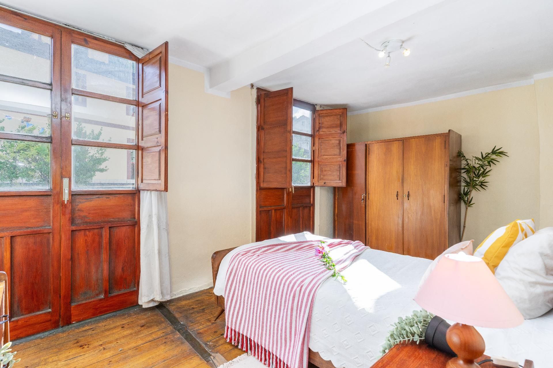 Bedroom of Single-family semi-detached for sale in Oviedo   with Storage room and Balcony