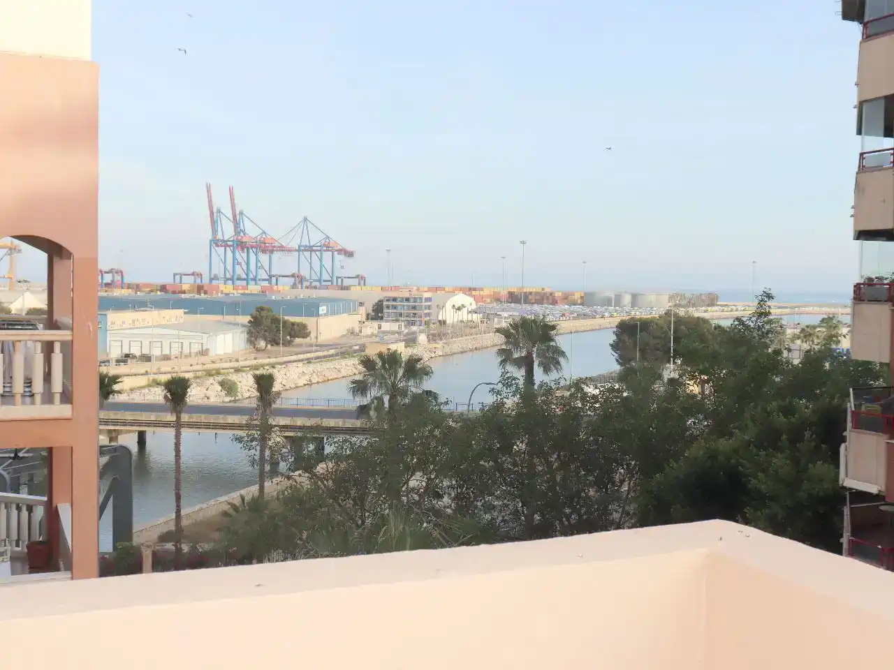 Dachboden zur Miete in Málaga Capital mit Klimaanlage und Balkon