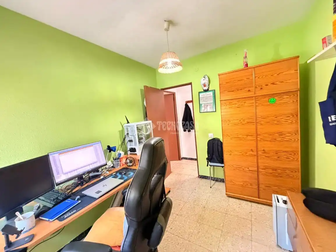 Habitación de Piso en venta en Madrid con Calefacción, Terraza y Amueblado