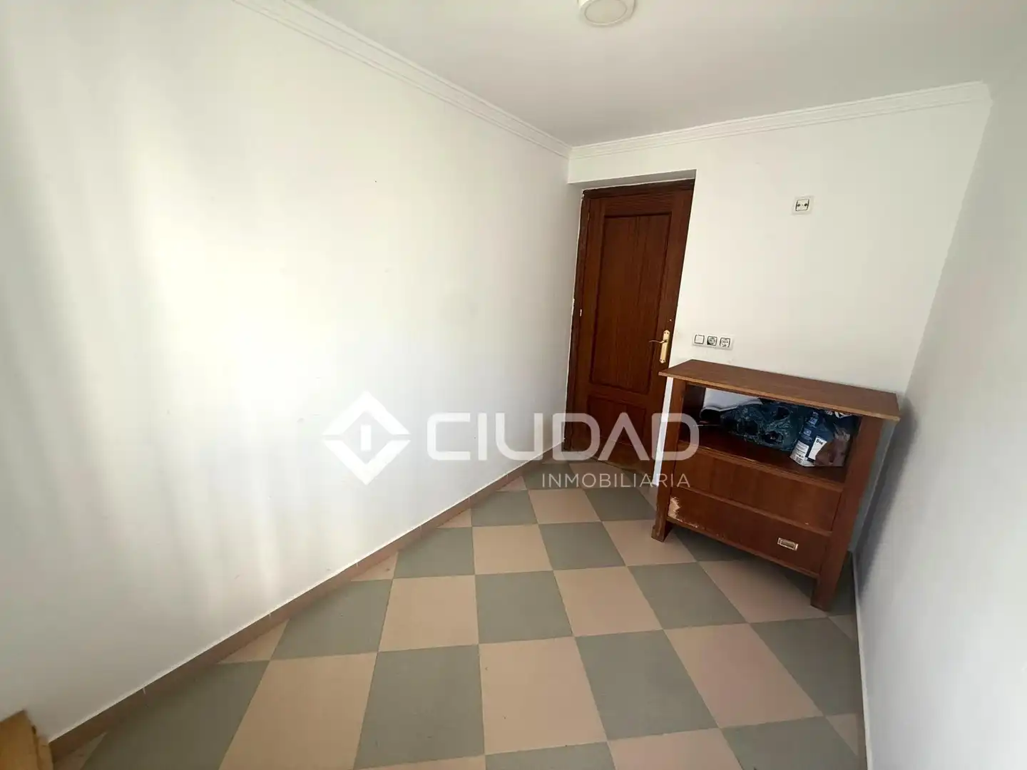 Habitación de Piso en venta en Sanlúcar de Barrameda con Balcón