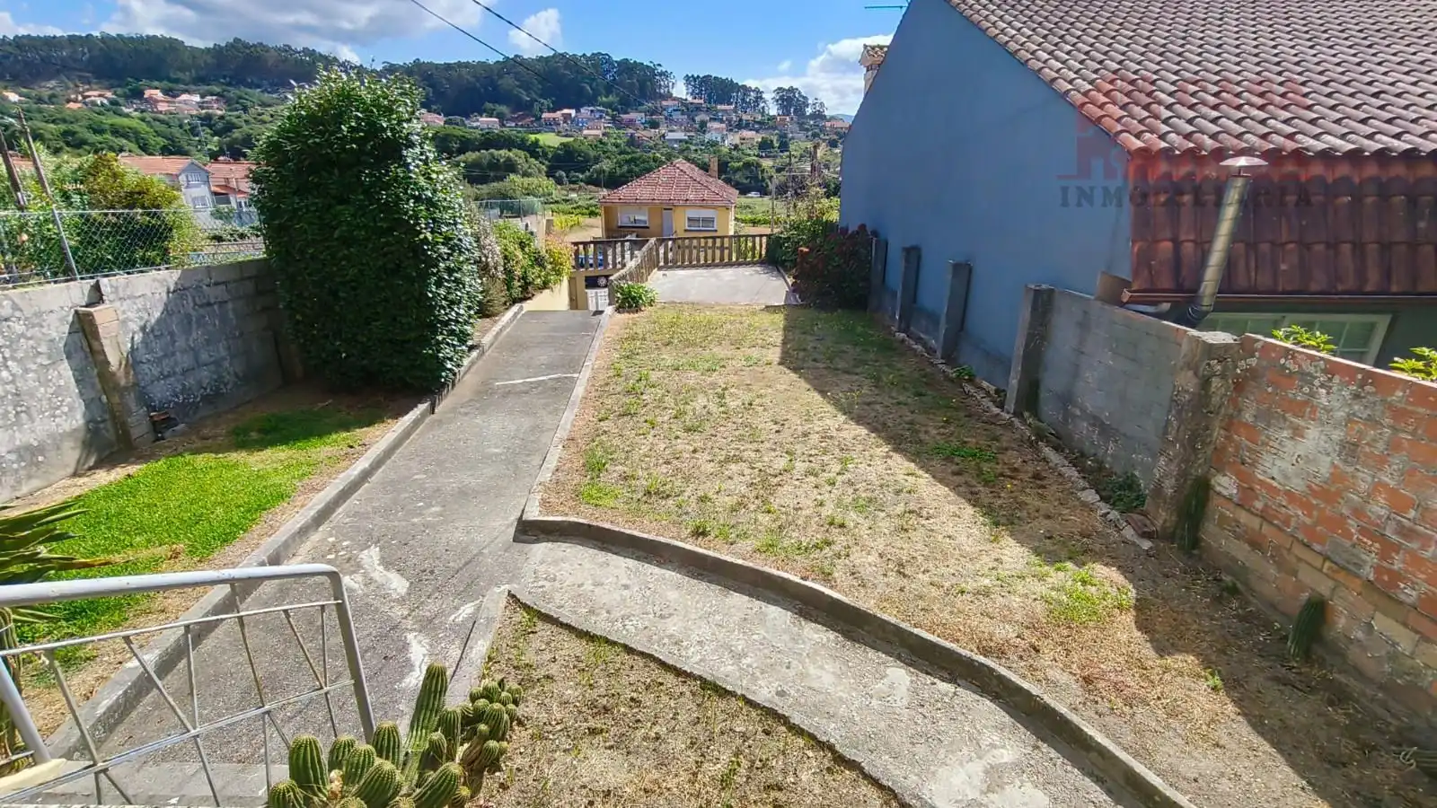 Casa o xalet en venda en Cangas  amb Calefacció, Terrassa i Moblat