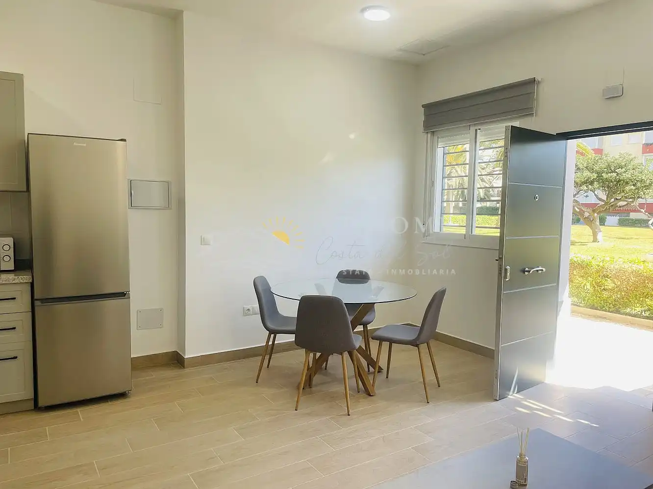 Menjador de Apartament en venda en Torrox amb Terrassa i Forn