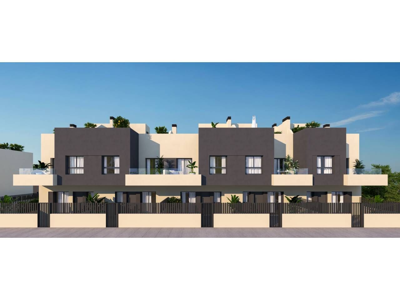 Vista exterior de Casa adosada en venda en Vélez-Málaga amb Aire condicionat, Jardí privat i Terrassa