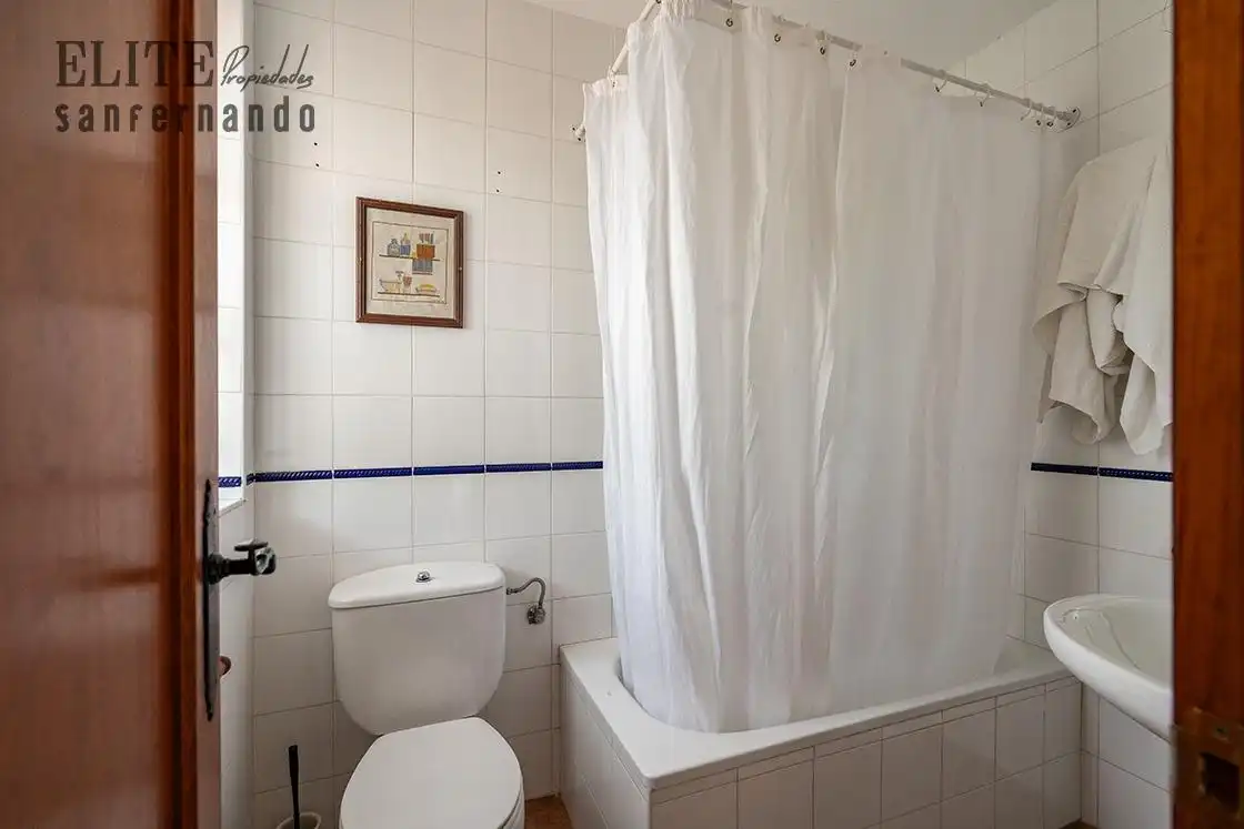 Bany de Casa o xalet en venda en Ribamontán al Monte amb Calefacció, Jardí privat i Traster
