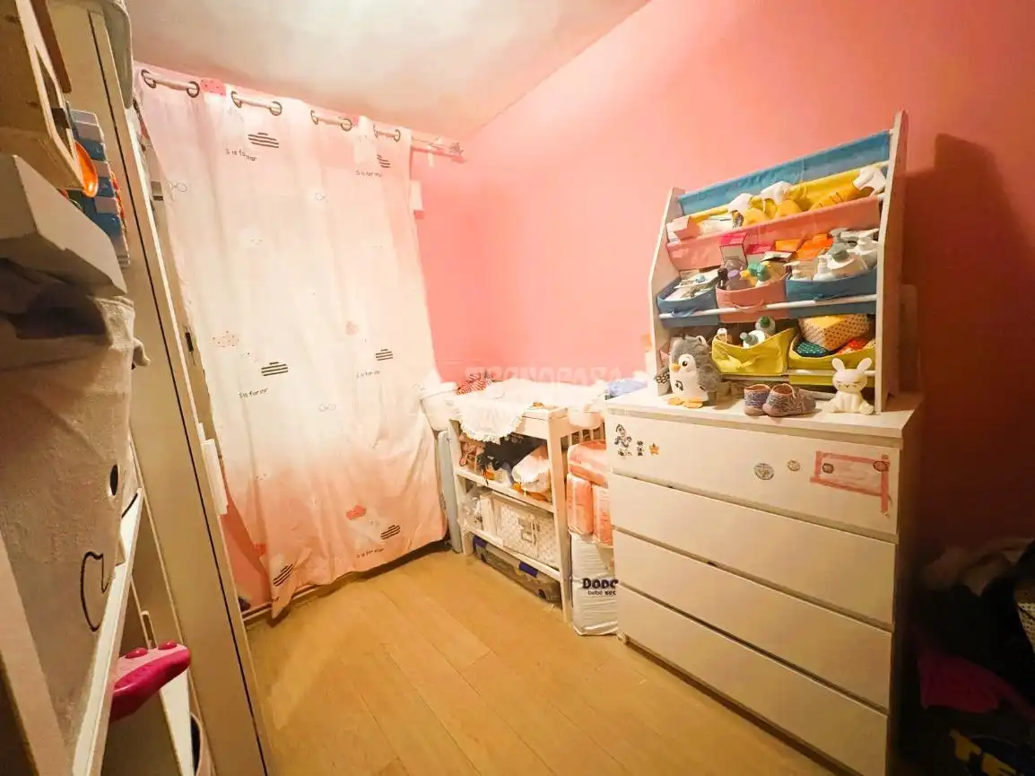 Wohnung zum Verkauf in Sur - PAU 4