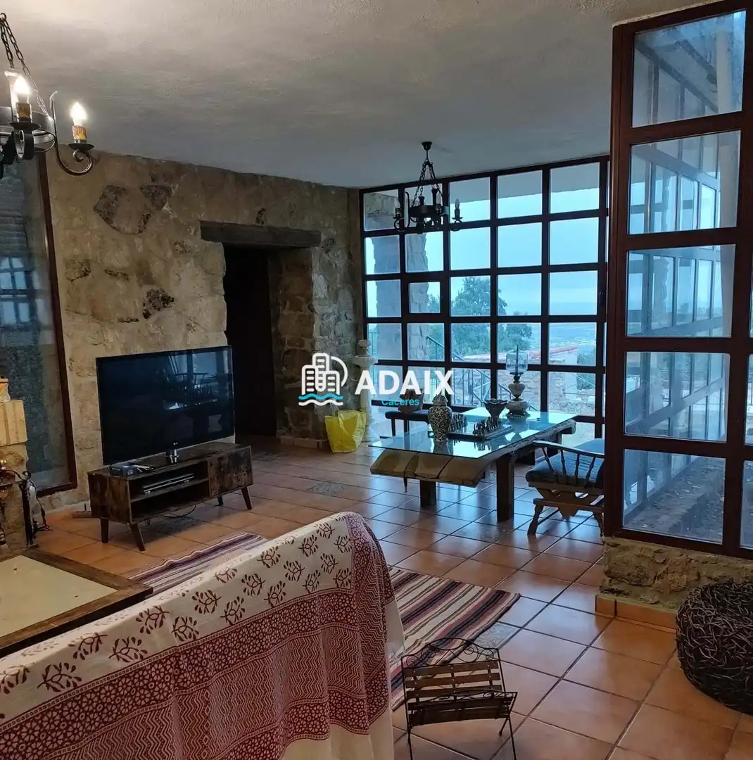 Sala de estar de Casa o chalet en venta en Montánchez con Terraza, Trastero y Piscina