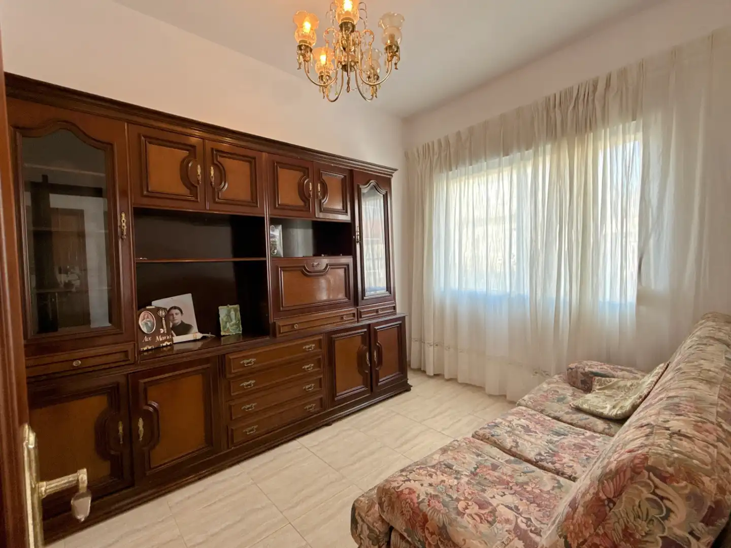 Sala d'estar de Casa o xalet en venda en Carballo amb Terrassa