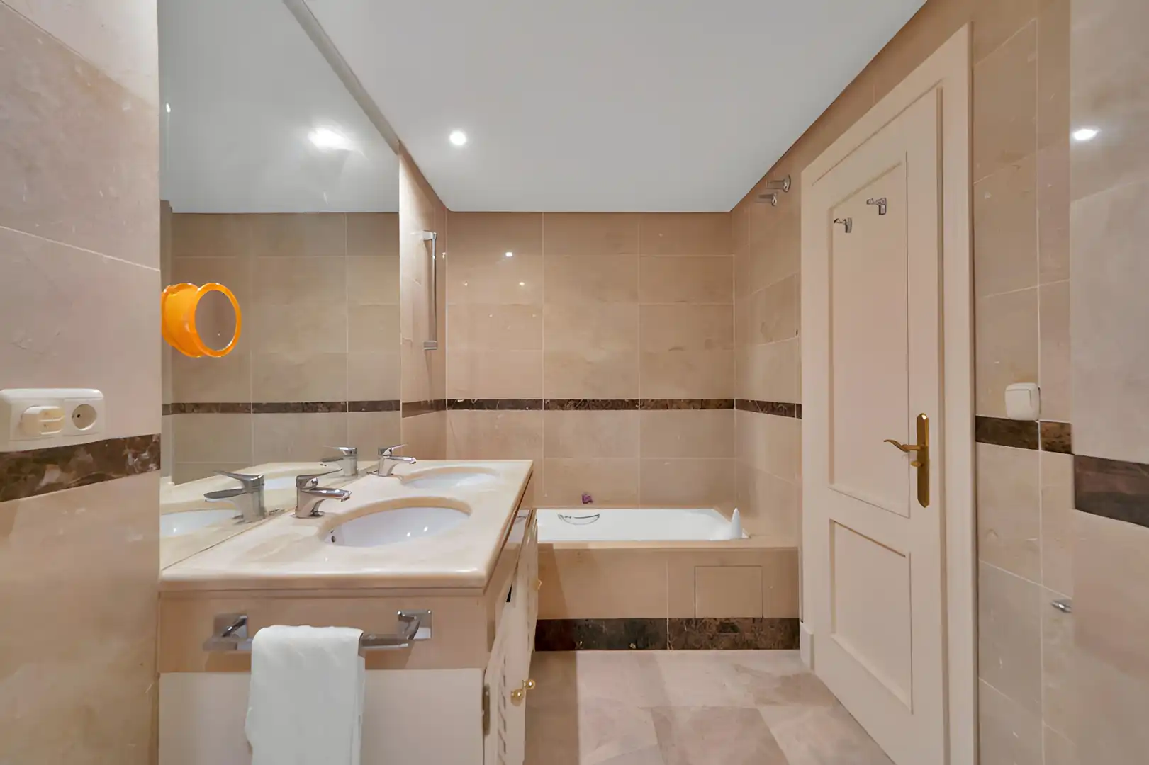 Wohnung mit Pool zum Verkauf in Nueva Andalucía, imagen 30