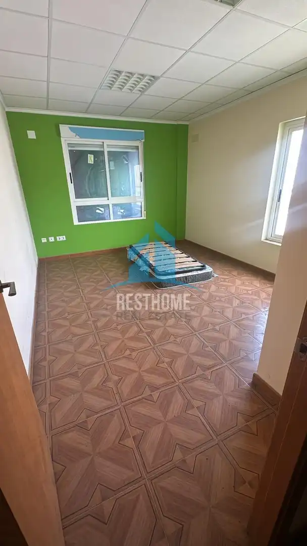 Schlafzimmer von Fabrikhallen zum Verkauf in Albalat de la Ribera