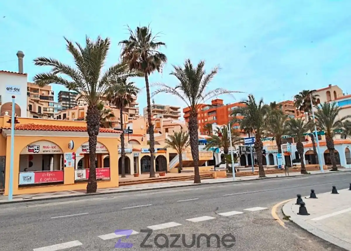Vista exterior de Pis de lloguer en Santa Pola amb Aire condicionat, Terrassa i Traster