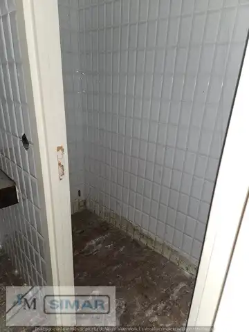 Baño de Local en venta en Toledo