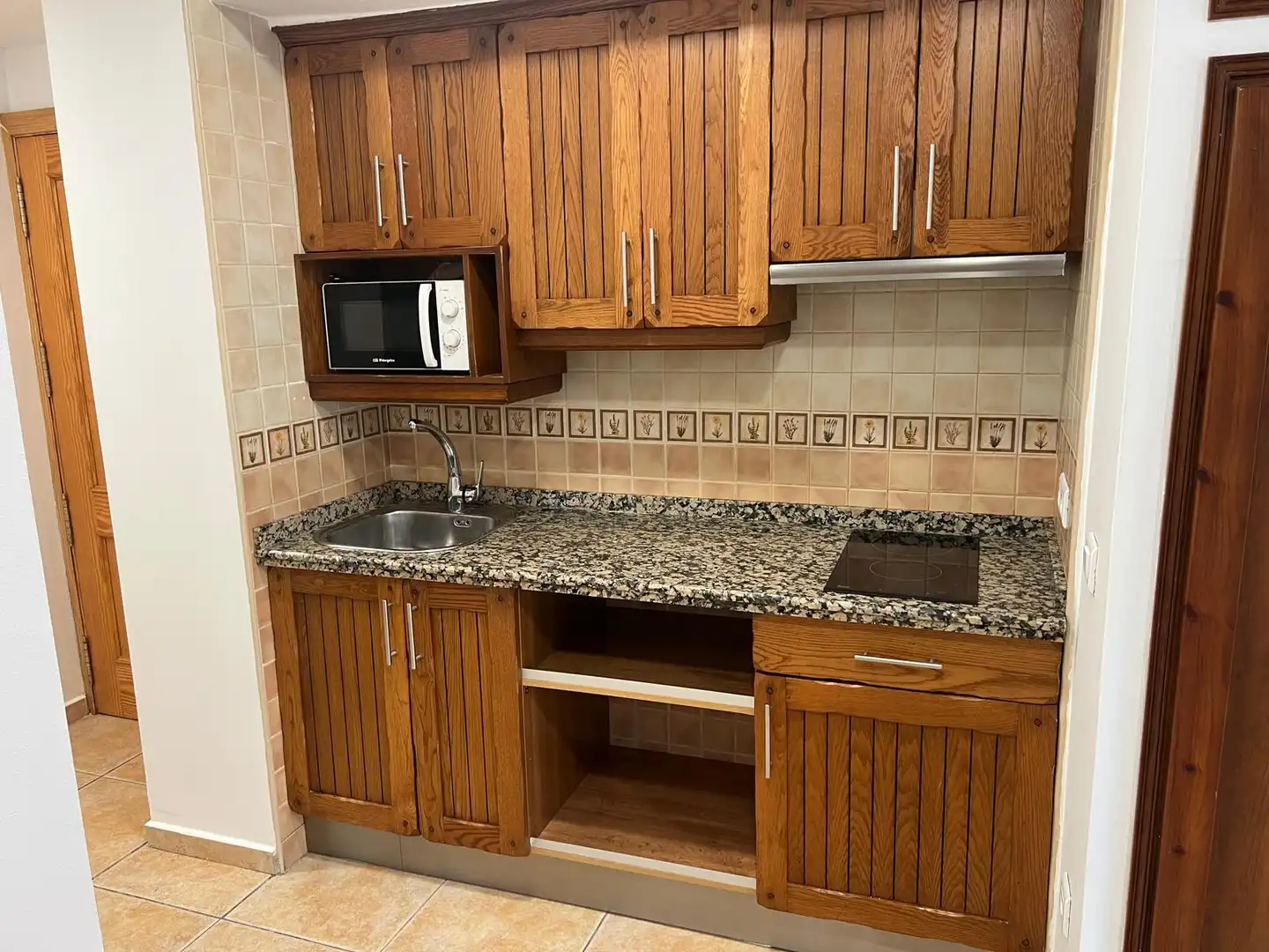 Cocina de Estudio en venta en Benalmádena con Aire acondicionado y Piscina comunitaria