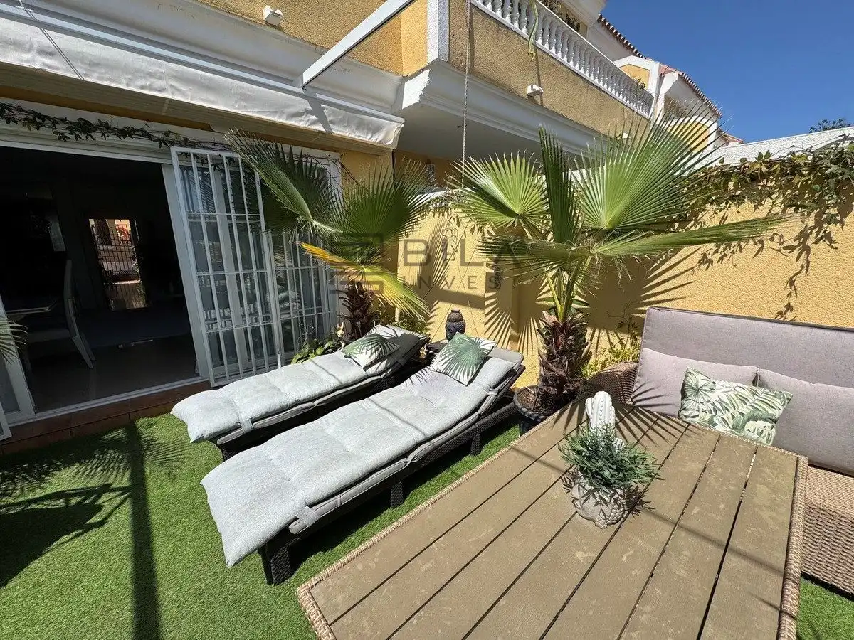 Adosado con piscina en venta en Benito de Jarales, imagen 2